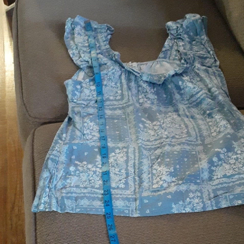 And The Why Ruffle Top - Picture 3 of 7